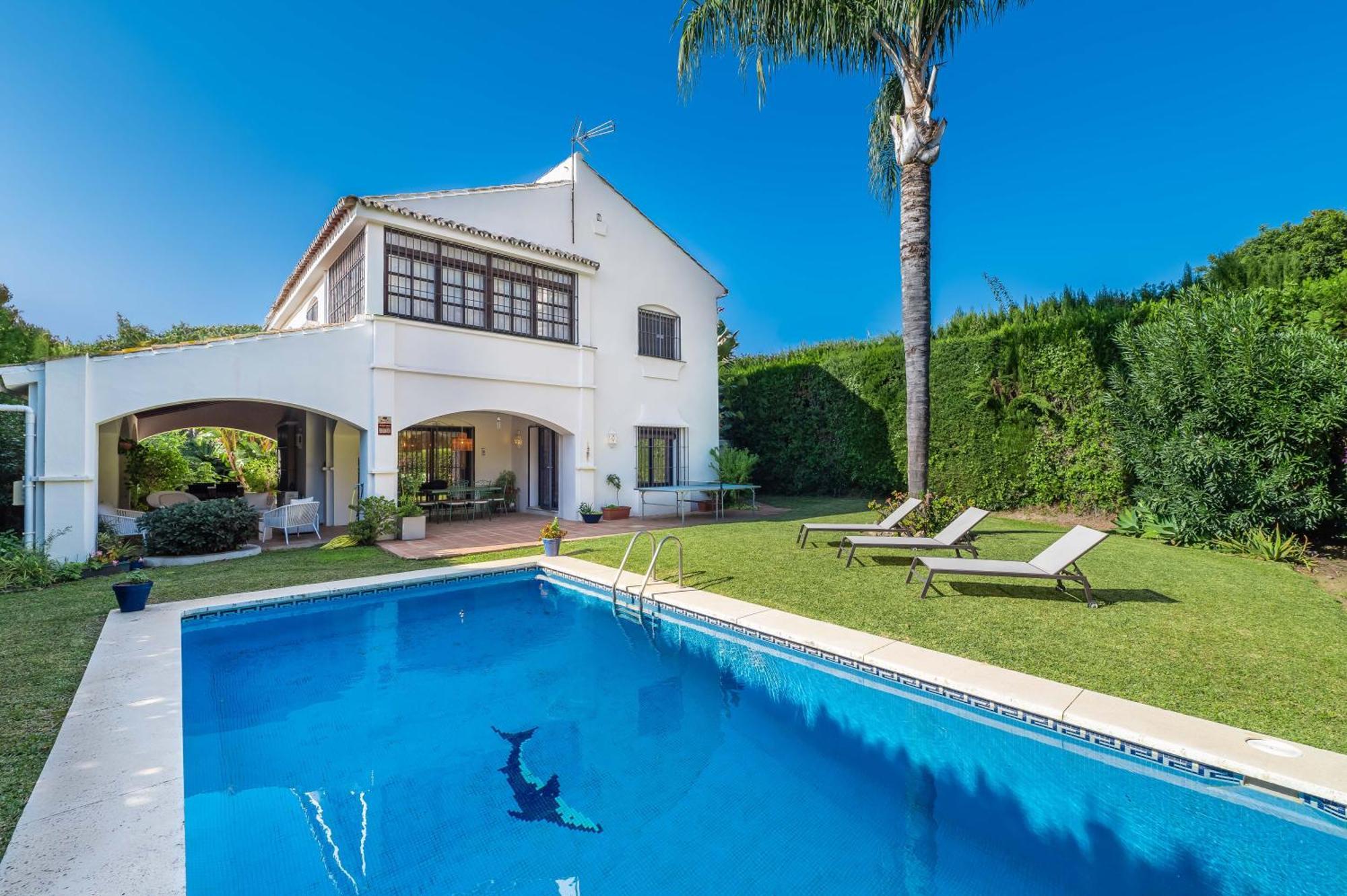 Villa In With Golf Views Marbella