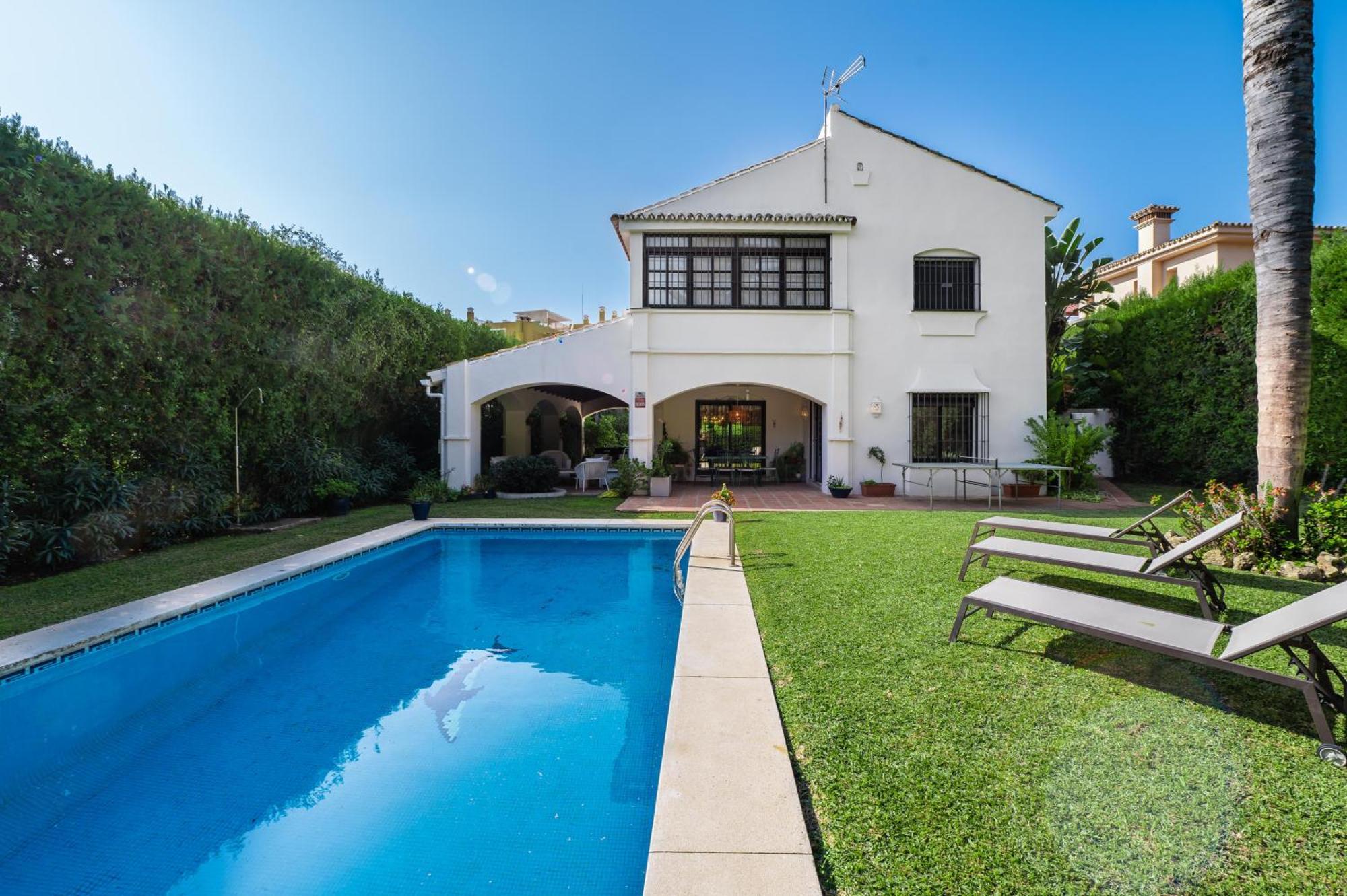 Villa In With Golf Views