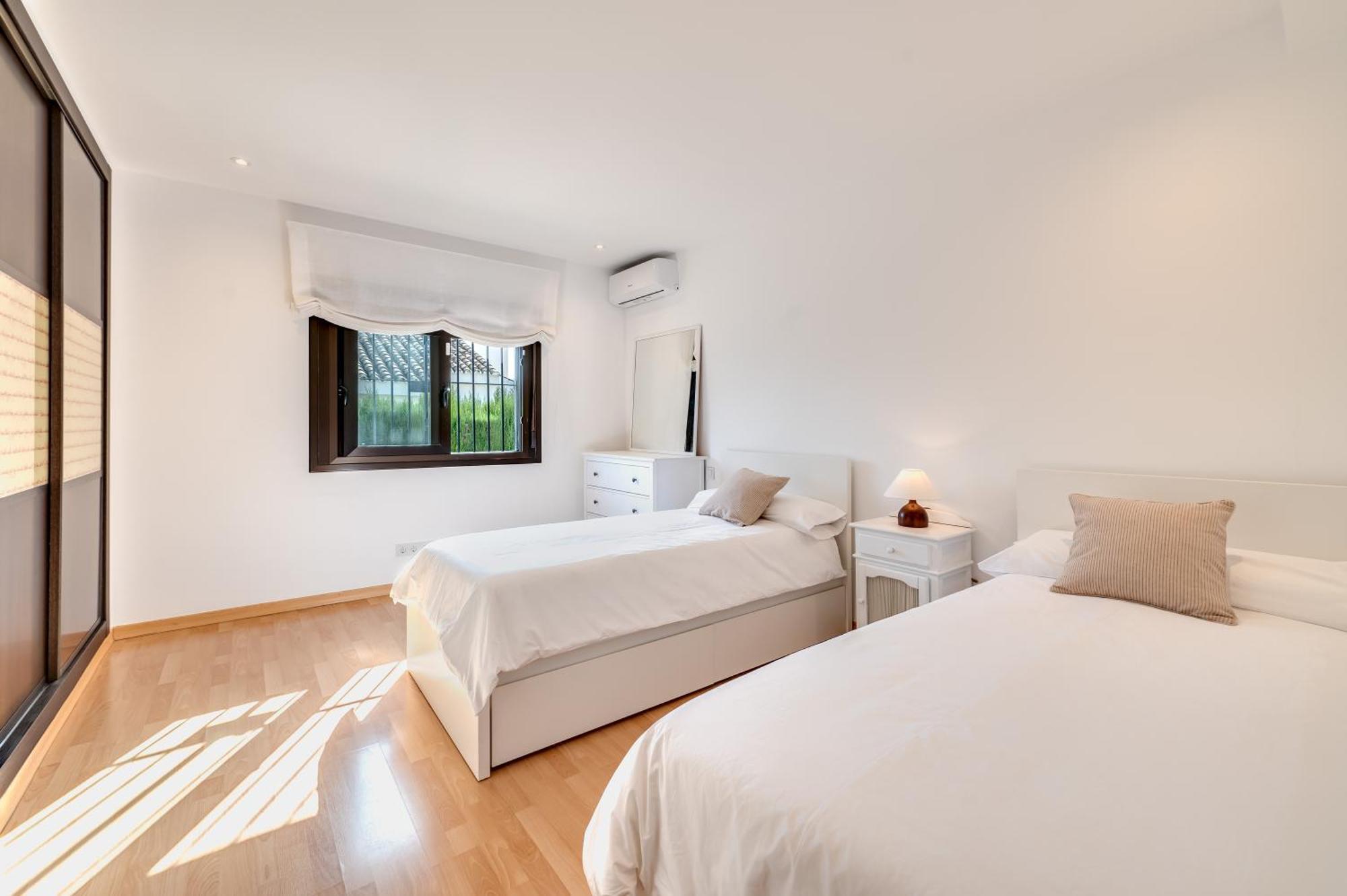 Villa In With Golf Views Marbella