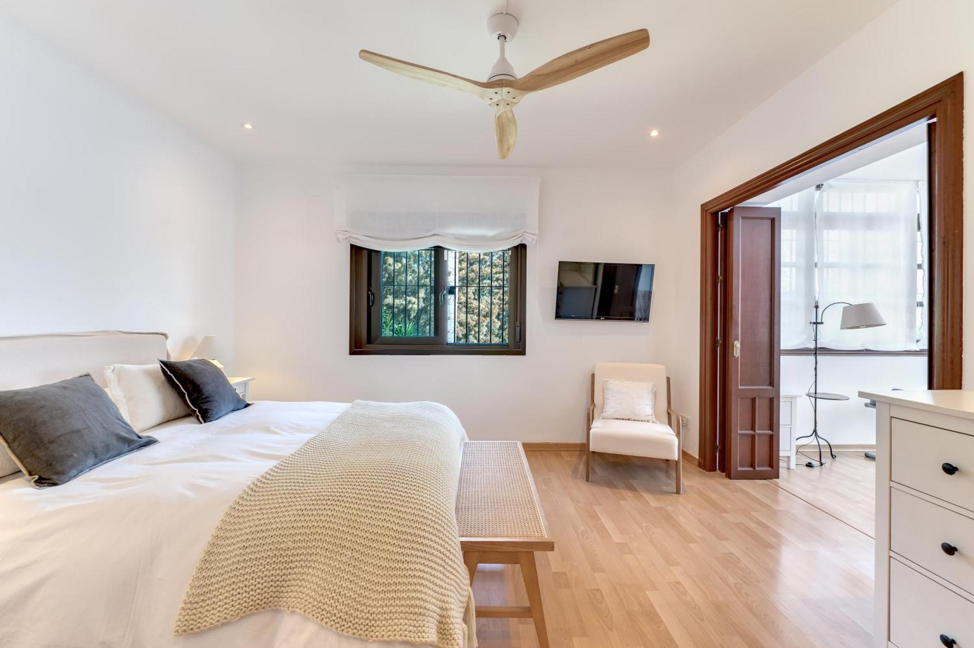 Villa In With Golf Views